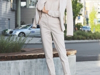 Стильные образы с белыми кедами