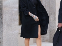 Икона стиля: пять образов Рианны, которые можно позаимствовать для работы