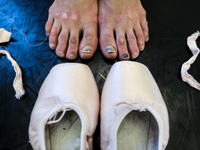 Балетное закулисье: реалии балерин показали в новом фотопроекте