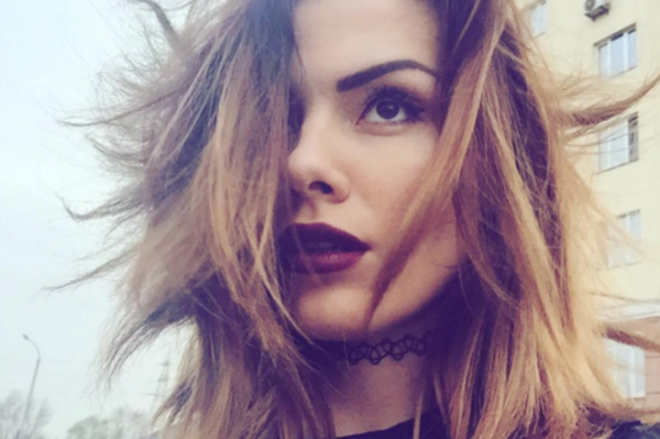 instagram.com/erika___official