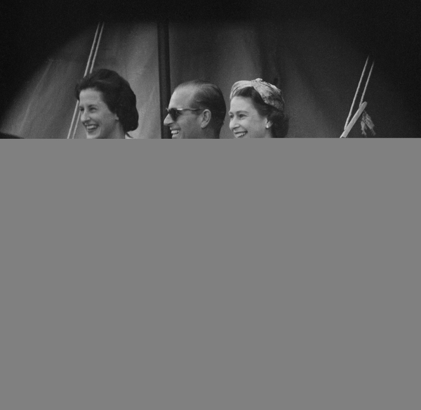 История любви королевы Елизаветы ІІ и герцога Эдинбургского