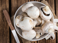 Как выбрать свежие шампиньоны
