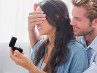 Признаки того, что он готовится сделать предложение