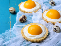 Пасхальные тарталетки с кремом и абрикосами