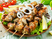 Шашлык из свинины в луковом маринаде