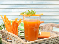 Полезный морковный напиток