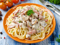 Спагетти с грибным соусом