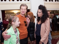 Каменских, Анна Завальская и Юрий Никитин посетили премьеру нового театра