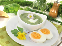 Суп-пюре из щавеля с плавленым сыром