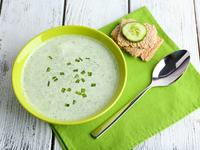 Холодный огуречный суп-пюре