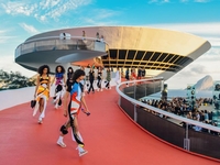 Спортивный шик и футуризм: все, что нужно знать о показе Louis Vuitton