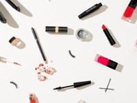 Семь признаков того, что ты зависима от макияжа