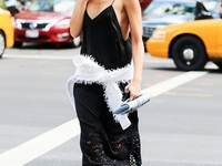 ТОП-3 образа с платьем-комбинацией, которые хочется повторить