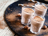 Молочный коктейль с шоколадным мороженым