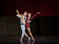 Солист группы KAZAKY исполнил роль в легендарном балете