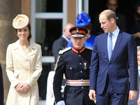 Кейт Миддлтон и принц Уильям посетили садовую вечеринку в замке Хиллсборо