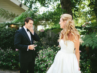 Неподдельные эмоции: женихи впервые увидели своих невест