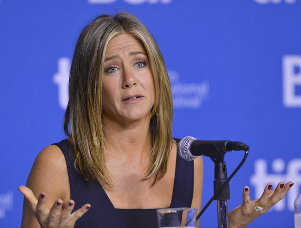 Представитель Энистон прокомментировал слухи о ее беременности