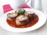 Мясные рулетики по-итальянски