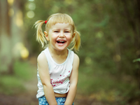 Как развить чувство юмора у ребенка: ТОП-10 советов