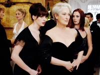 Фильмы о моде: 10 интересных фактов о Дьвол носит Prada