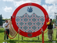 У Львові встановили Національний рекорд: найбільша розмальована тарілка