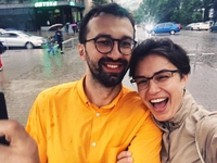 Нардеп Лещенко встречается с популярной молодой диджейкой