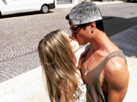 Любовь в Instagram: ТОП-10 фото влюбленных