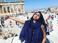 Одинокий медовый месяц: девушка взорвала Сеть грустными фото