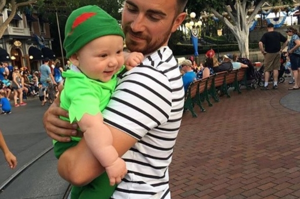 instagram.com/dilfs_of_disneyland/