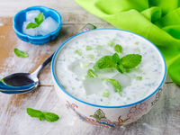 Холодный огуречный суп с мятой