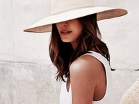 Выбираем головной убор на лето: восемь вариантов из киевских магазинов