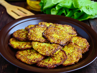 Кабачковые оладьи с грибами