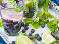 Мохито с черникой