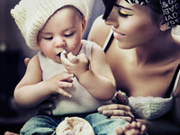 Умницы и мученицы: типы мам по стилю воспитания детей