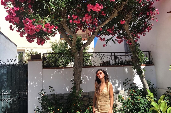 instagram.com/annasedokova