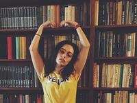 Солистка группы SEREBRO выпустит сборник своих стихов