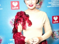 Елка презентовала клип на летнюю песню Навсегда