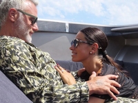 Пародия на "танцующего миллионера" вызвала ажиотаж в Сети