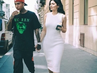 Бойфренд Кайли Дженнер Tyga подарил ей Mercedes Maybach за $200 тысяч