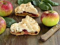 Летняя выпечка с яблоками: ТОП-5 рецептов