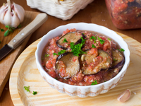 Баклажаны на зиму в остром соусе