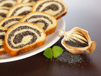 Как приготовить маковый рулет из творожного теста