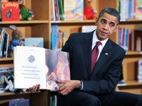 Барак Обама обнародовал список книг на отпуск