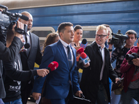 Слуга народа 2: фотоотчет со съемок на Центральном вокзале Киева