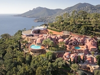 Как выглядит интерьер самого дорогого в мире особняка