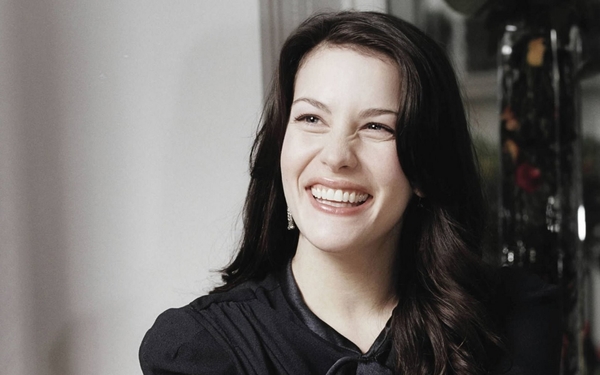 Лив Тайлер показала трогательное фото новорожденной дочери