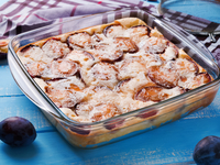 Клафути со сливами: три вкусные идеи