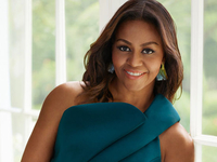 Мишель Обама снялась в женственной фотосессии для глянца