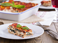 Лазанья с курицей и шпинатом